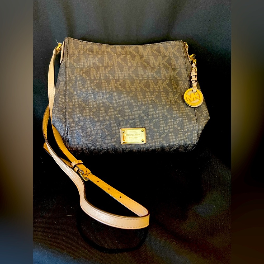 Michael Kors Crossbody. Classic chocolate and tan, gold accents. Like new.